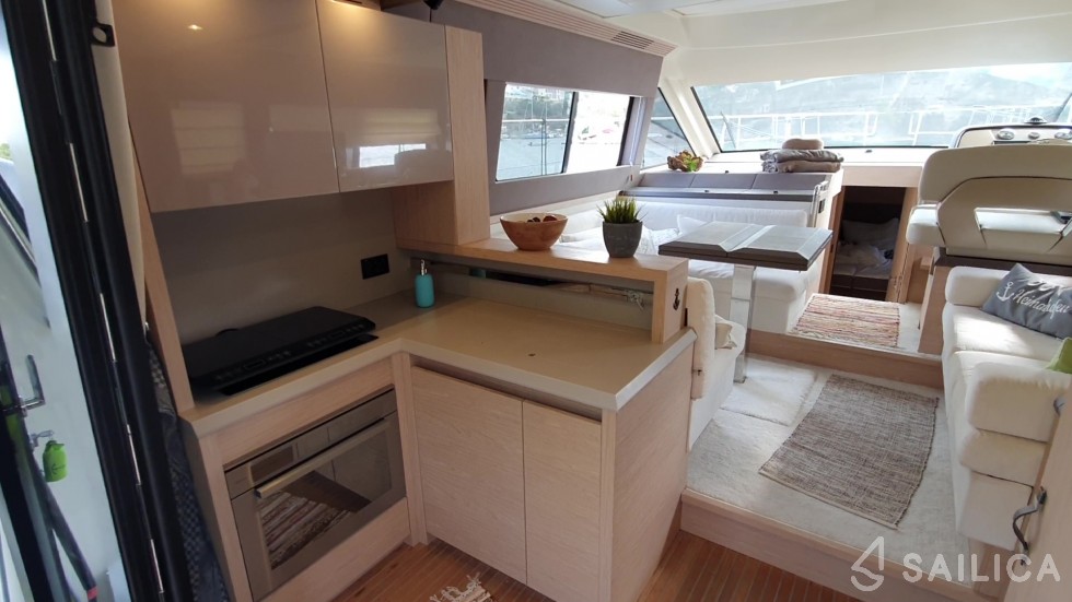 Monte Carlo 5 - Yacht Charter Sailica