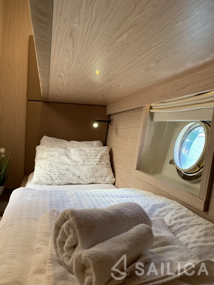 Monte Carlo 5 - Yacht Charter Sailica