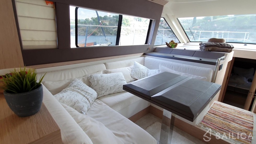 Monte Carlo 5 - Yacht Charter Sailica