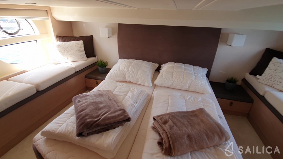 Monte Carlo 5 - Yacht Charter Sailica