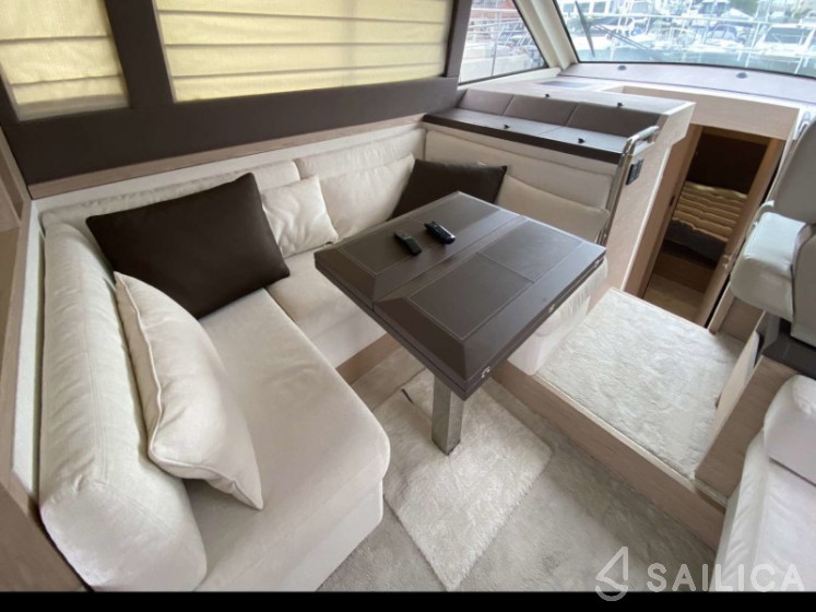Monte Carlo 5 - Yacht Charter Sailica