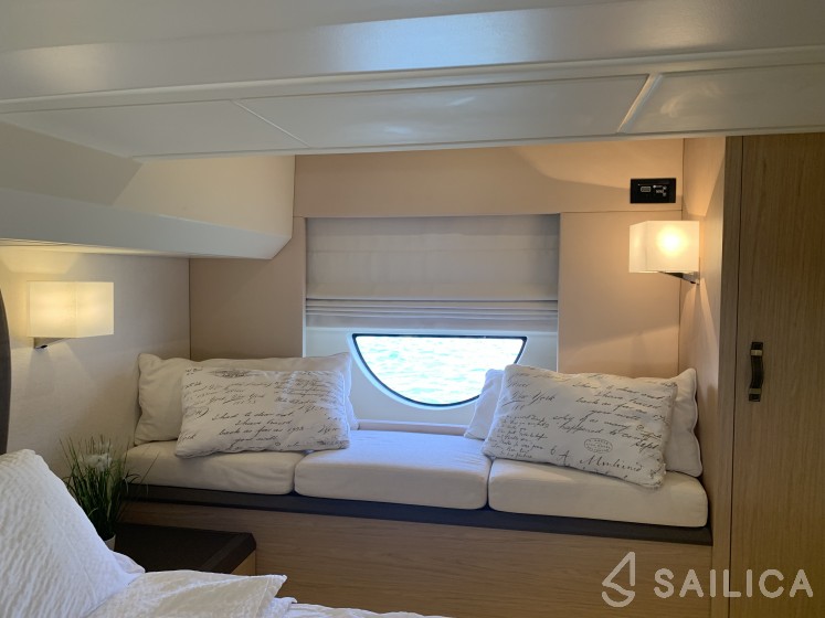Monte Carlo 5 - Yacht Charter Sailica