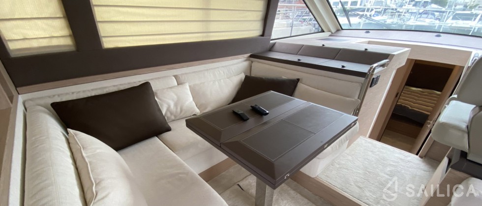 Monte Carlo 5 - Yacht Charter Sailica