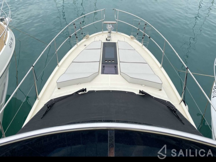 Monte Carlo 5 - Yacht Charter Sailica
