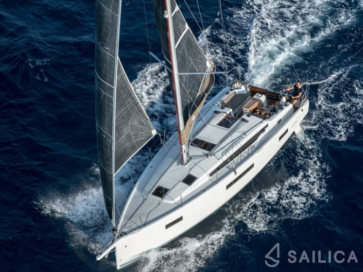 Sun Odyssey 410 - Yacht Charter Sailica