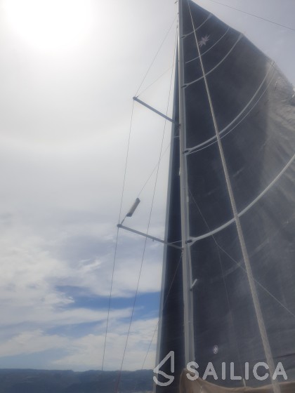 Sun Odyssey 410 - Yacht Charter Sailica