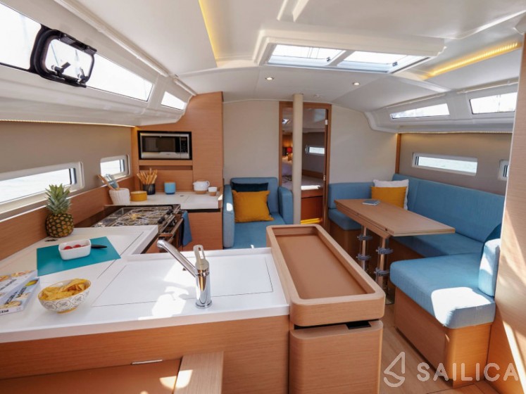 Sun Odyssey 410 - Yacht Charter Sailica