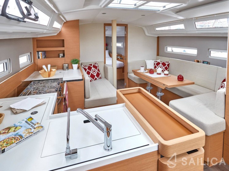 Sun Odyssey 410 - Yacht Charter Sailica