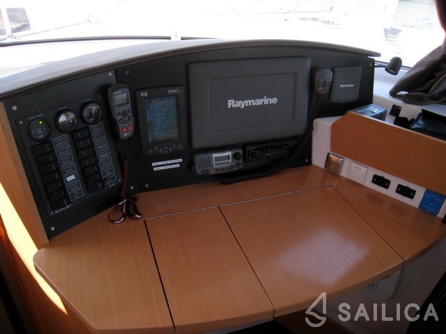 Lipari 41 - Yacht Charter Sailica