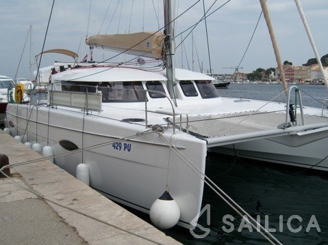 Lipari 41 - Yacht Charter Sailica