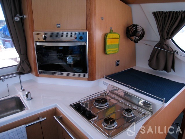 Lipari 41 - Yacht Charter Sailica