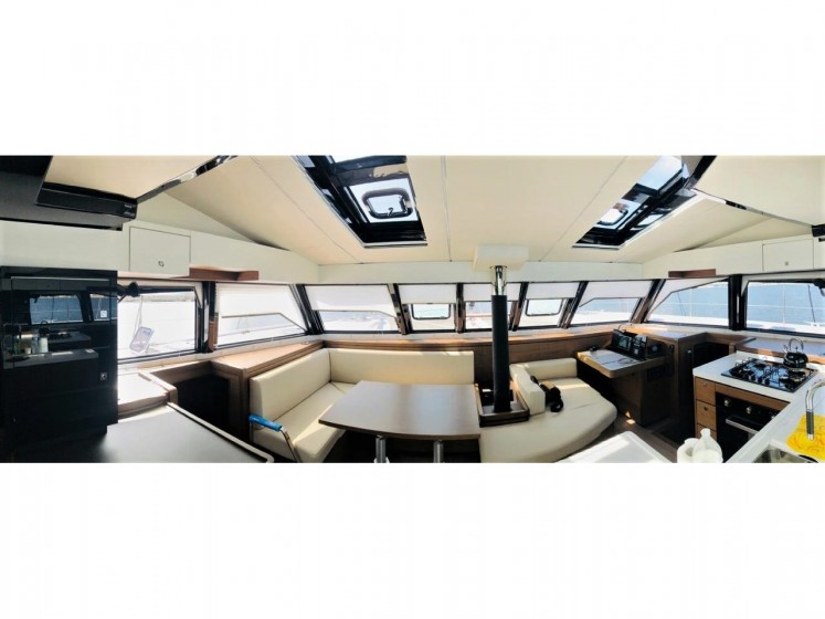 Nautitech 46 Fly - Yacht Charter Sailica