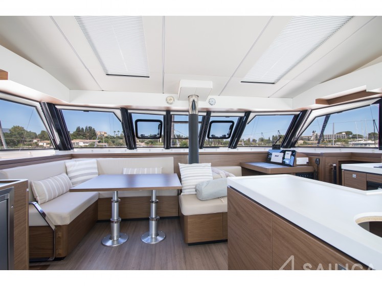 Nautitech 46 Fly - Yacht Charter Sailica