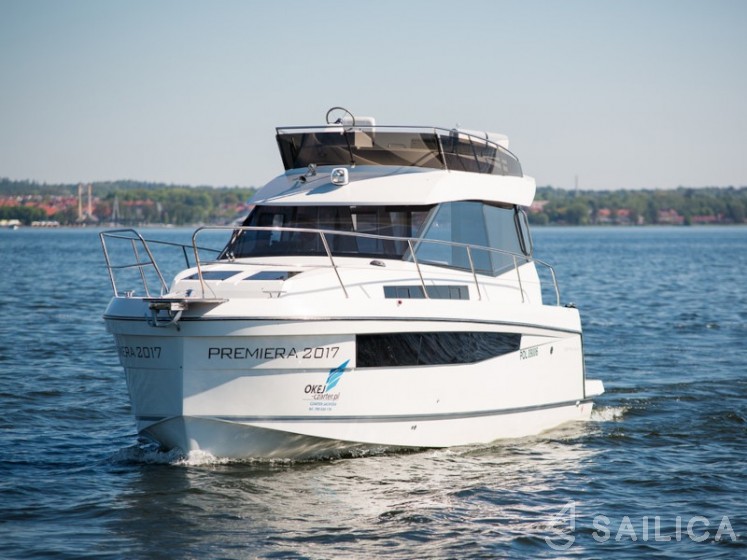Platinum 989 - Yacht Charter Sailica