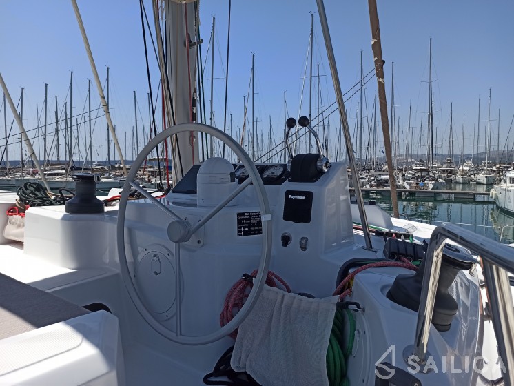 Bali Catspace - Yacht Charter Sailica