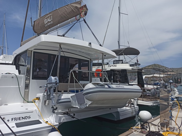 Bali Catspace - Yacht Charter Sailica
