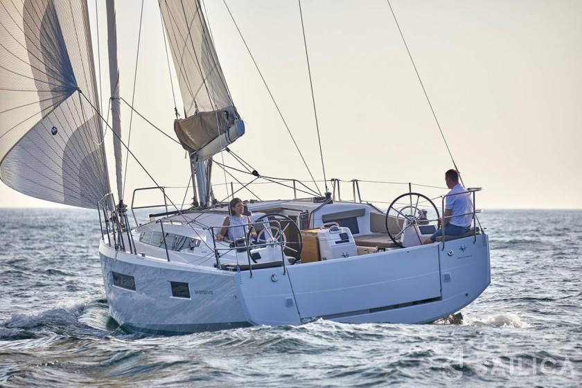 Sun Odyssey 410 - Yacht Charter Sailica