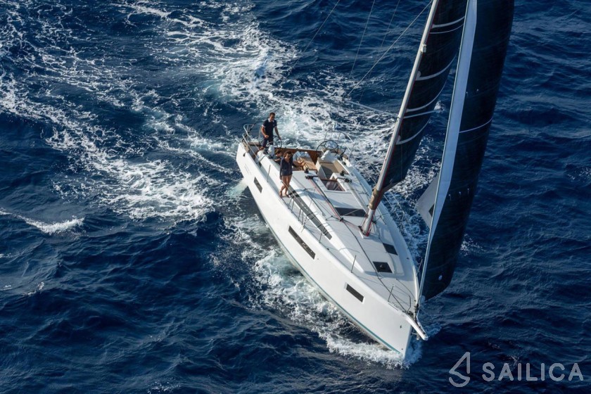 Sun Odyssey 410 - Yacht Charter Sailica