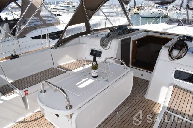 Sun Odyssey 519 - Yacht Charter Sailica