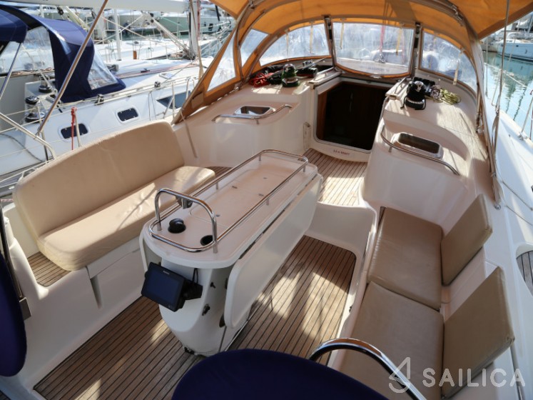 Sun Odyssey 49DS - Yacht Charter Sailica