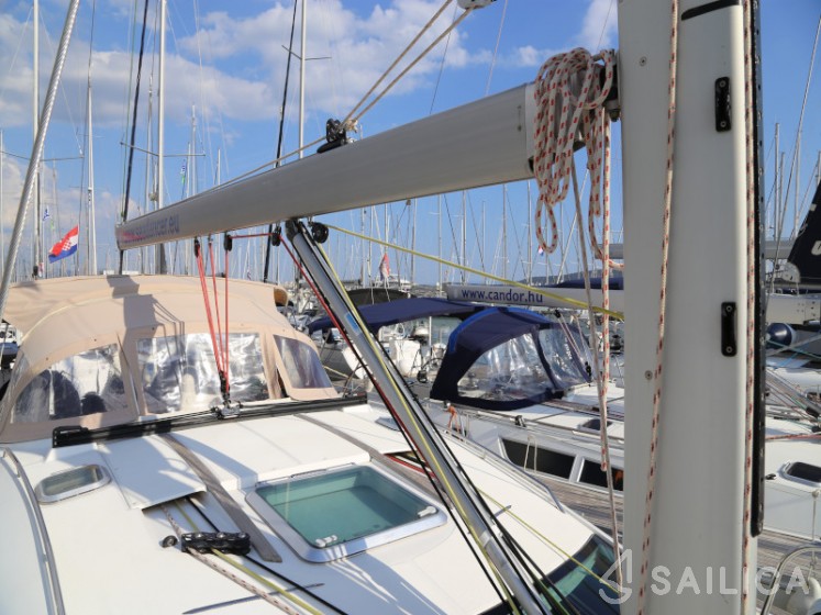 Sun Odyssey 49DS - Yacht Charter Sailica