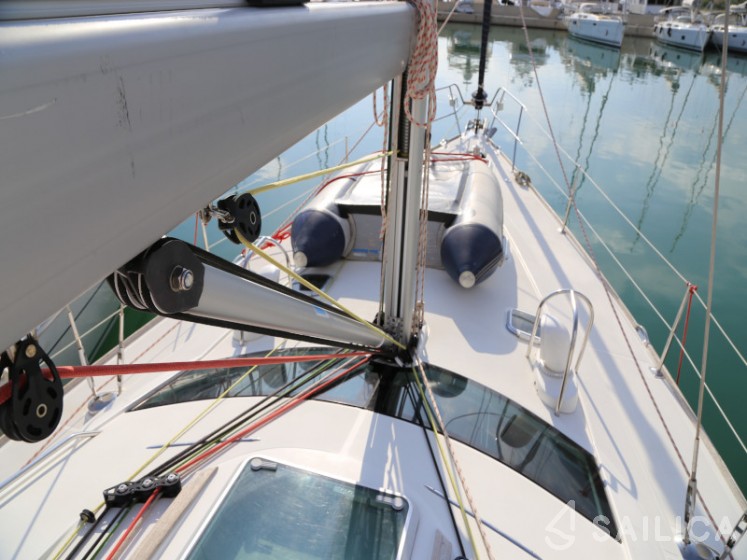 Sun Odyssey 49DS - Yacht Charter Sailica