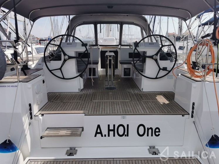 Bavaria C45 Holiday - Yacht Charter Sailica