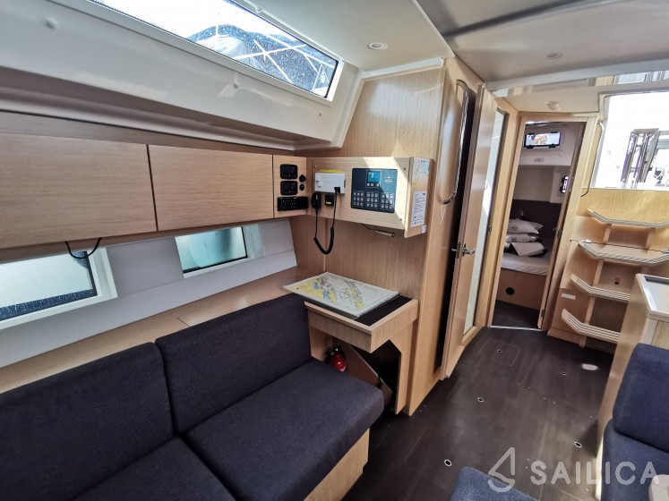 Bavaria C45 Holiday - Yacht Charter Sailica