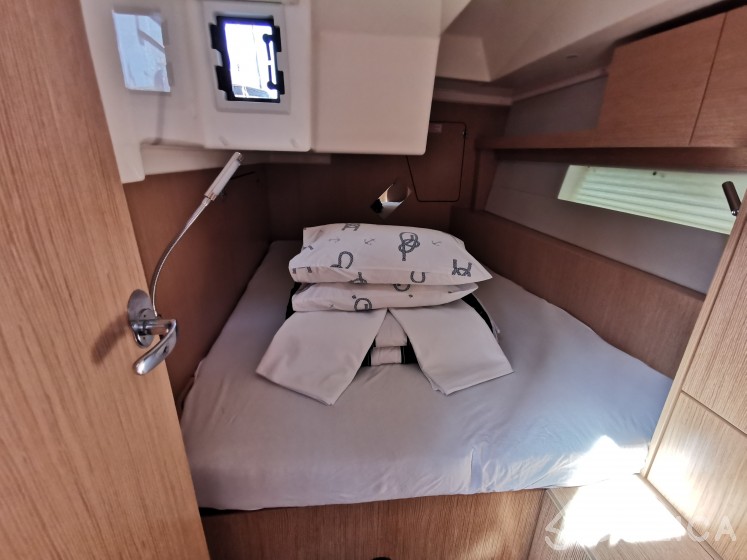 Bavaria C45 Holiday - Yacht Charter Sailica