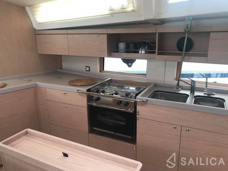 Oceanis 46.1 - Yacht Charter Sailica