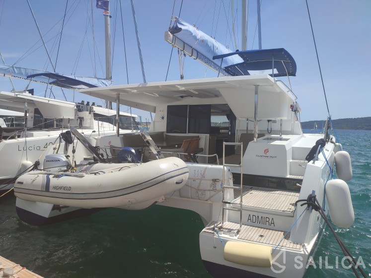 Lucia 40 - Yacht Charter Sailica