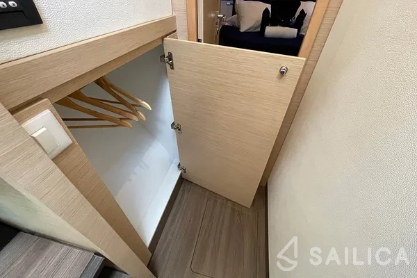 Lucia 40 - Yacht Charter Sailica