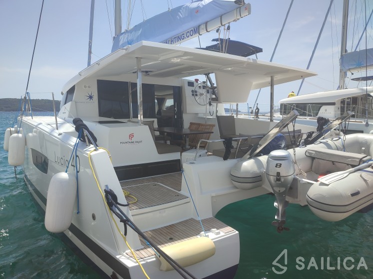 Lucia 40 - Yacht Charter Sailica