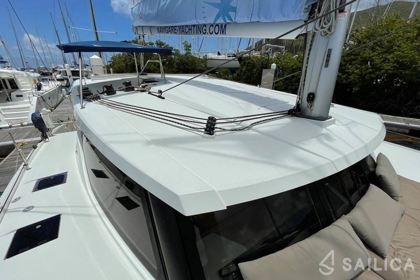 Lucia 40 - Yacht Charter Sailica