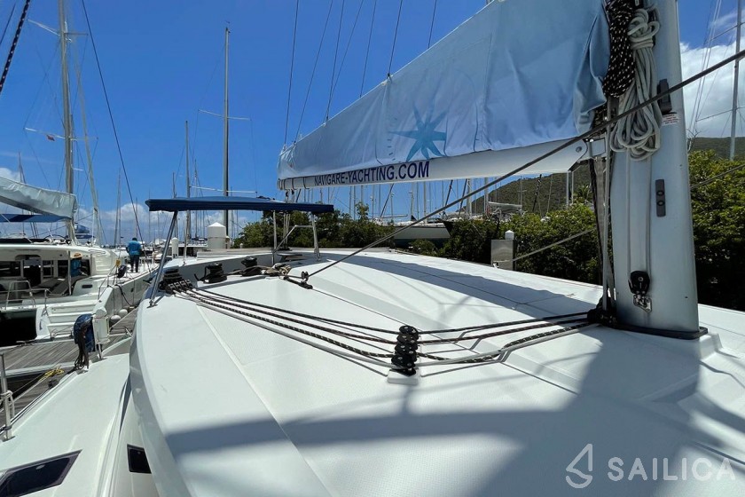 Lucia 40 - Yacht Charter Sailica