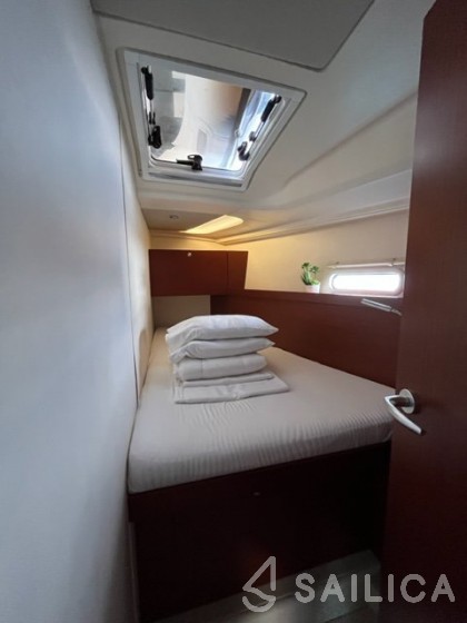 Hanse 455 - Yacht Charter Sailica