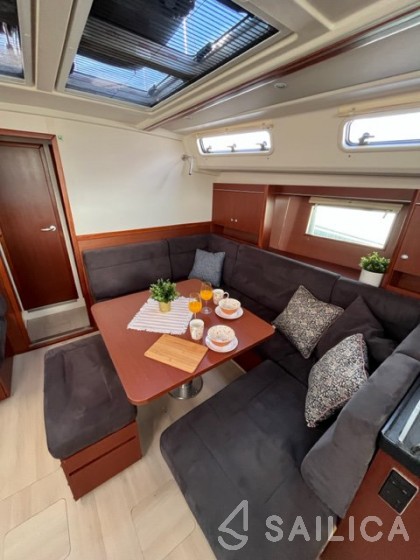 Hanse 455 - Yacht Charter Sailica