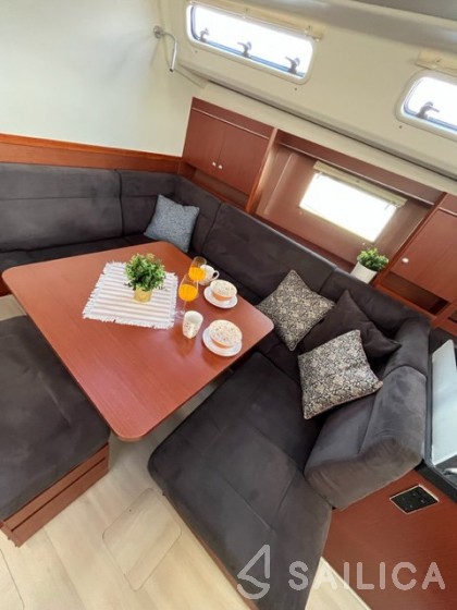 Hanse 455 - Yacht Charter Sailica