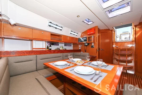 Bavaria 45 Cruiser - Yacht Charter Sailica