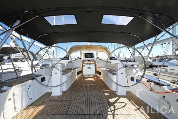 Bavaria 45 Cruiser - Yacht Charter Sailica