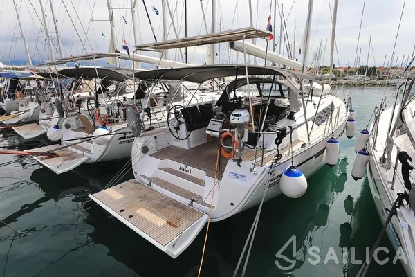 Bavaria 46 Cruiser - Yacht Charter Sailica