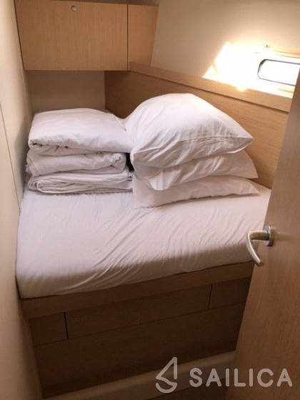 Hanse 455 - Yacht Charter Sailica