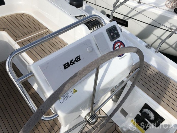 Hanse 455 - Yacht Charter Sailica