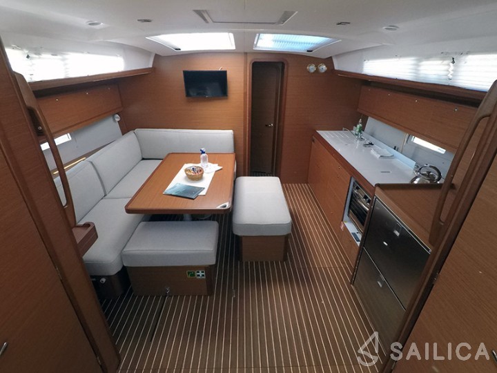 Dufour 460 GL - Yacht Charter Sailica