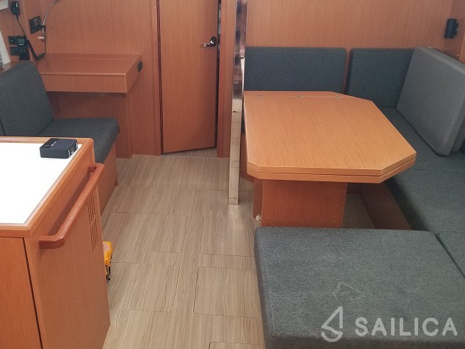 Bavaria C42 - Yacht Charter Sailica