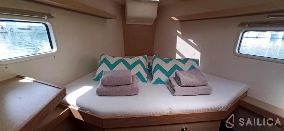 Hanse 418 - Yacht Charter Sailica