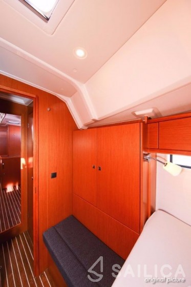 Bavaria 46 Cruiser - Yacht Charter Sailica