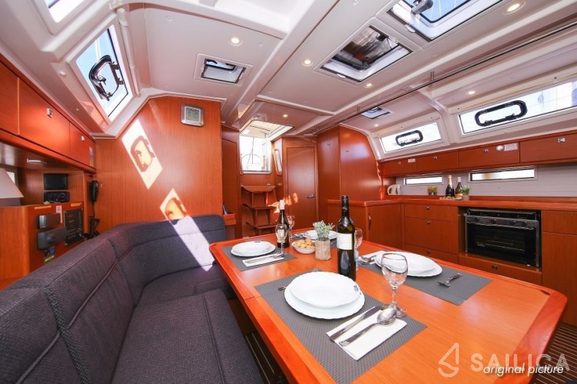 Bavaria 46 Cruiser - Yacht Charter Sailica
