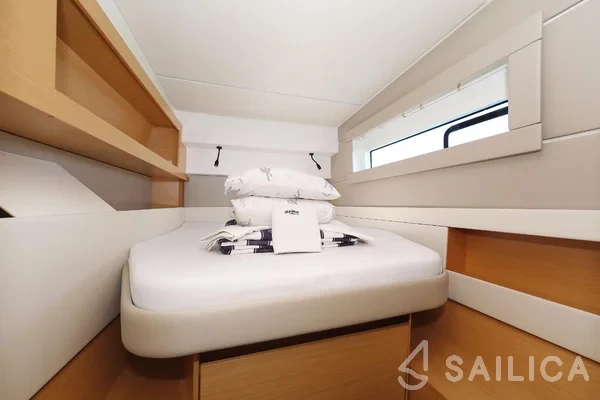 Nautitech 46 Fly - Yacht Charter Sailica