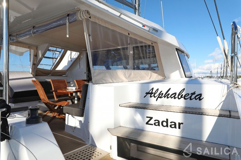 Nautitech 46 Fly - Yacht Charter Sailica